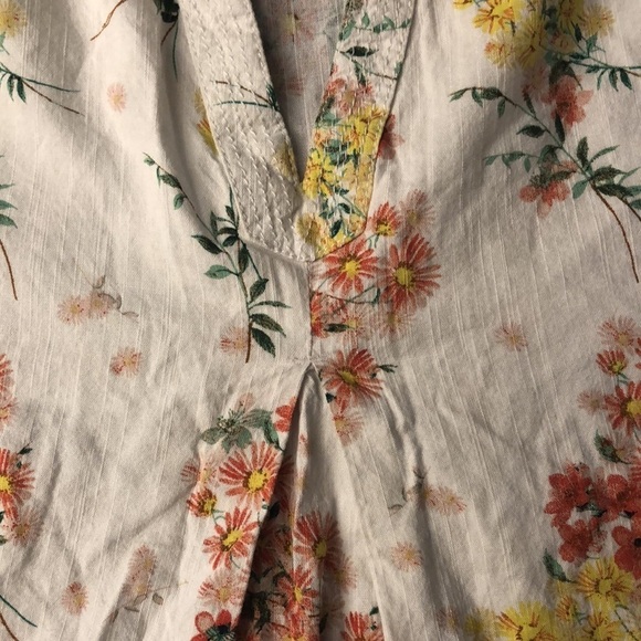 ST JOHN’S BAY Floral Peasant Blouse - Picture 4 of 7